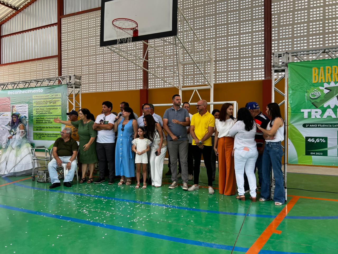 Prefeito Jurema Barreto entrega nova escola na abertura do ano letivo em Barra de Santana