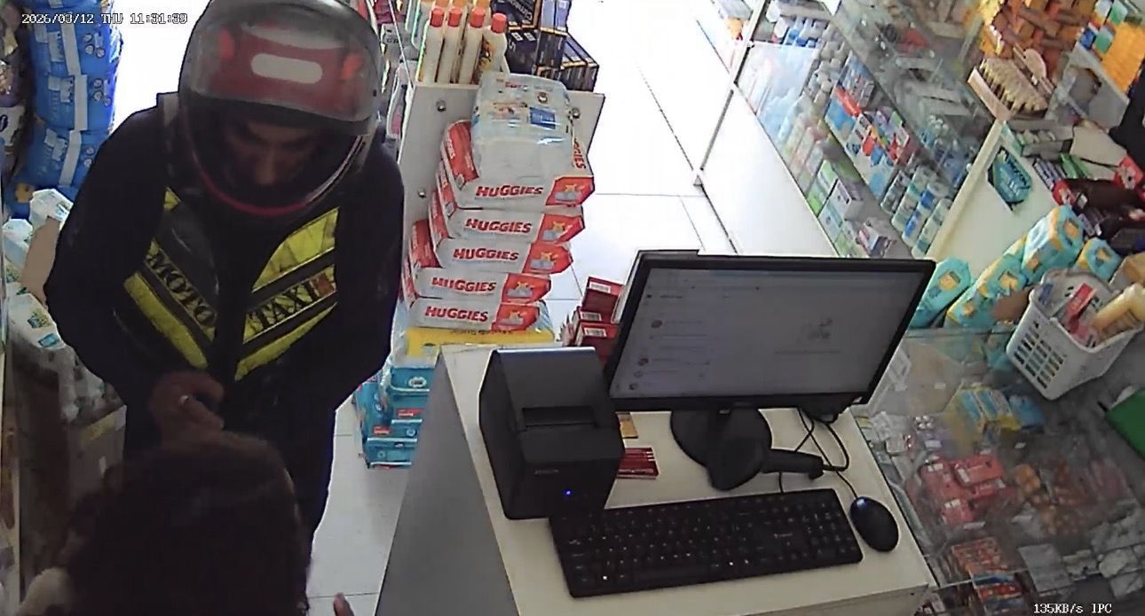 Acusado assalta farmácia sem mostrar arma em Campina