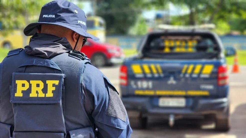 PRF interrompe transporte de mais de 15 toneladas de cimento sem nota em CG