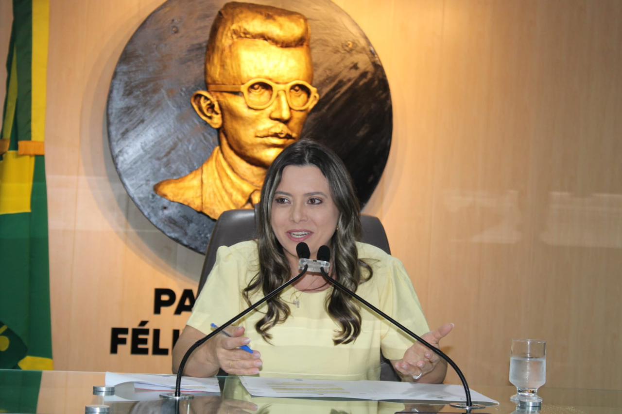 Waléria Assunção é escolhida presidente da Comissão de Educação e secretária da Comissão de Direito Animal Waléria Assunção é escolhida presidente da Comissão de Educação e secretária da Comissão de Direito Animal