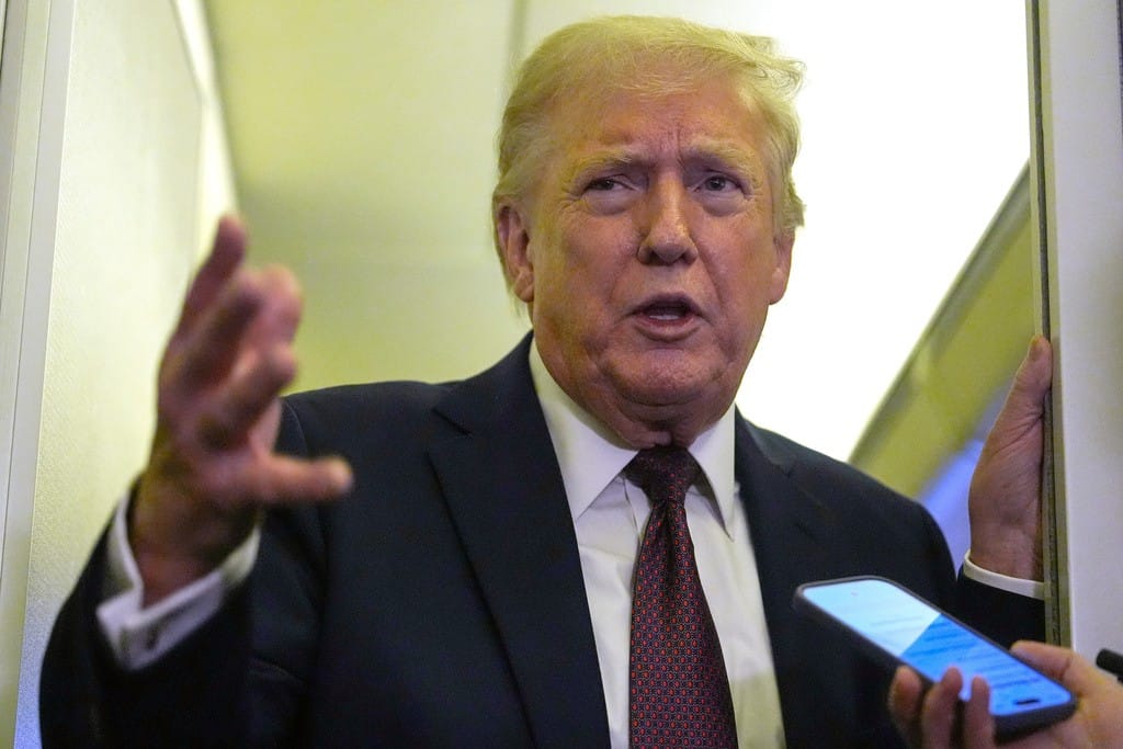 Trump afirma que não precisa de ajuda de ninguém na guerra contra o Irã