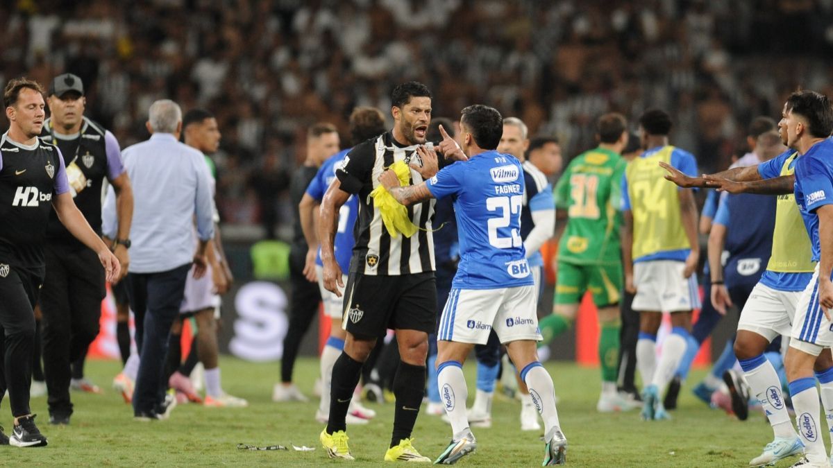 Paraibano Hulk pede desculpas após briga generalizada entre Atlético-MG e Cruzeiro