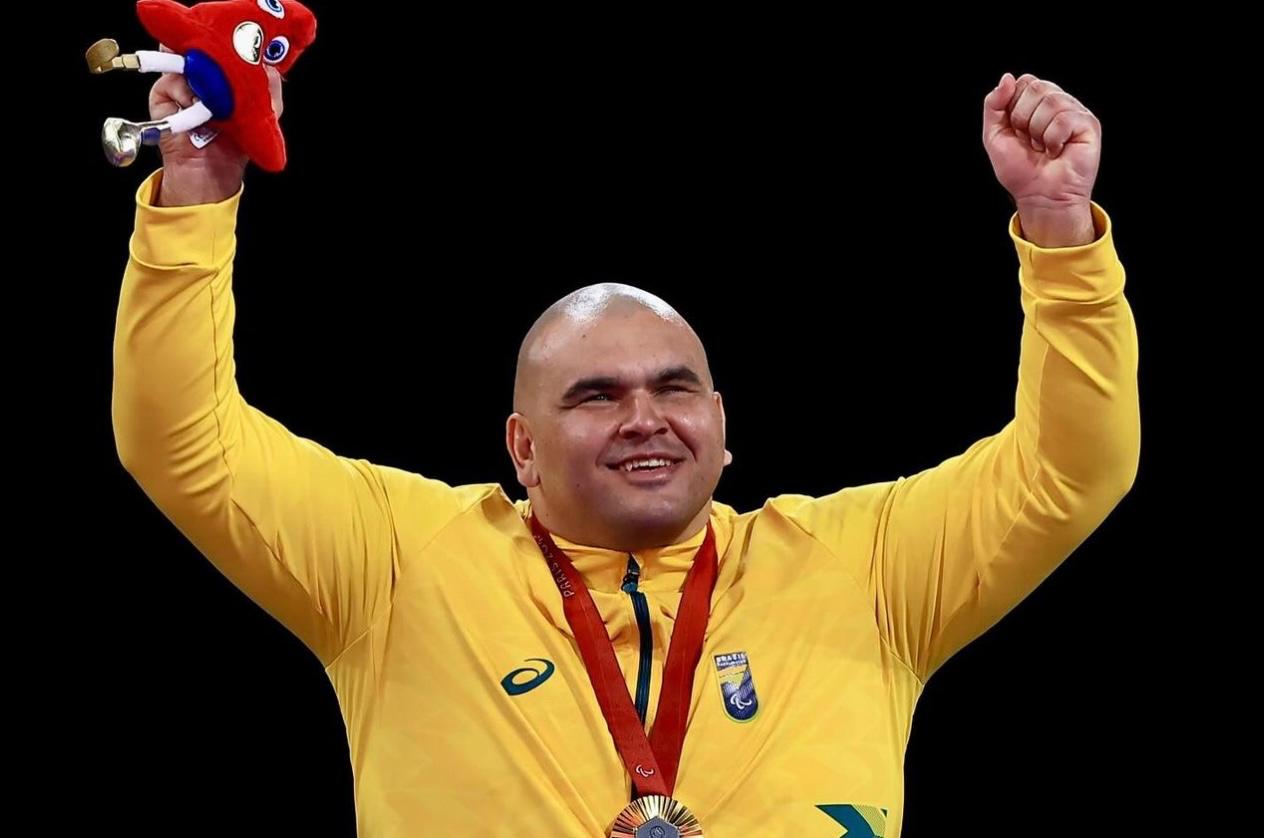 Wilians Araújo conquista a medalha de ouro na Copa do Mundo de judô paralímpico realizada na Geórgia.