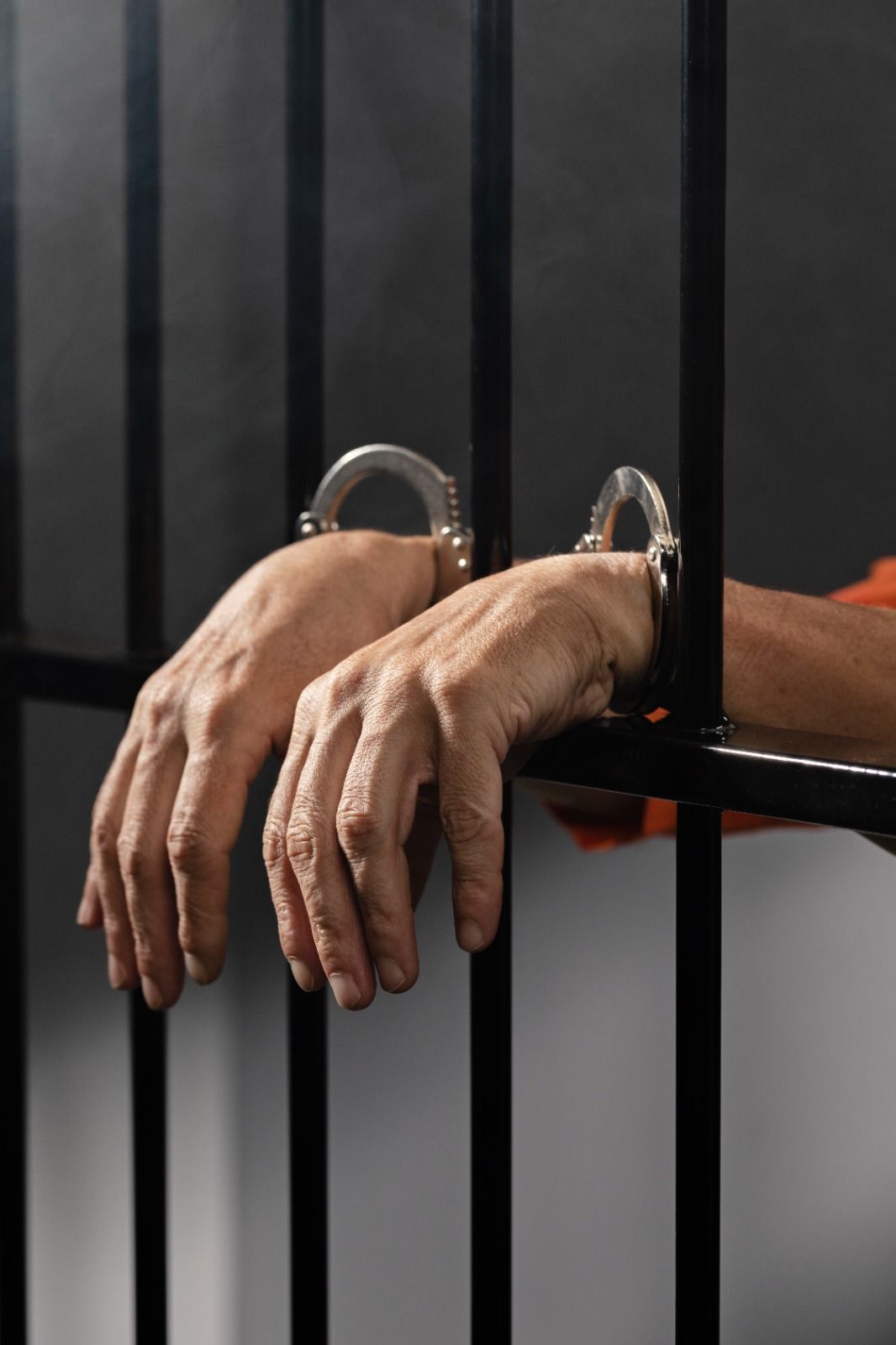 Homem é preso suspeito de violência doméstica, na noite de ontem (2) em Baraúna Homem é preso suspeito de violência doméstica, na noite de ontem (2) em Baraúna