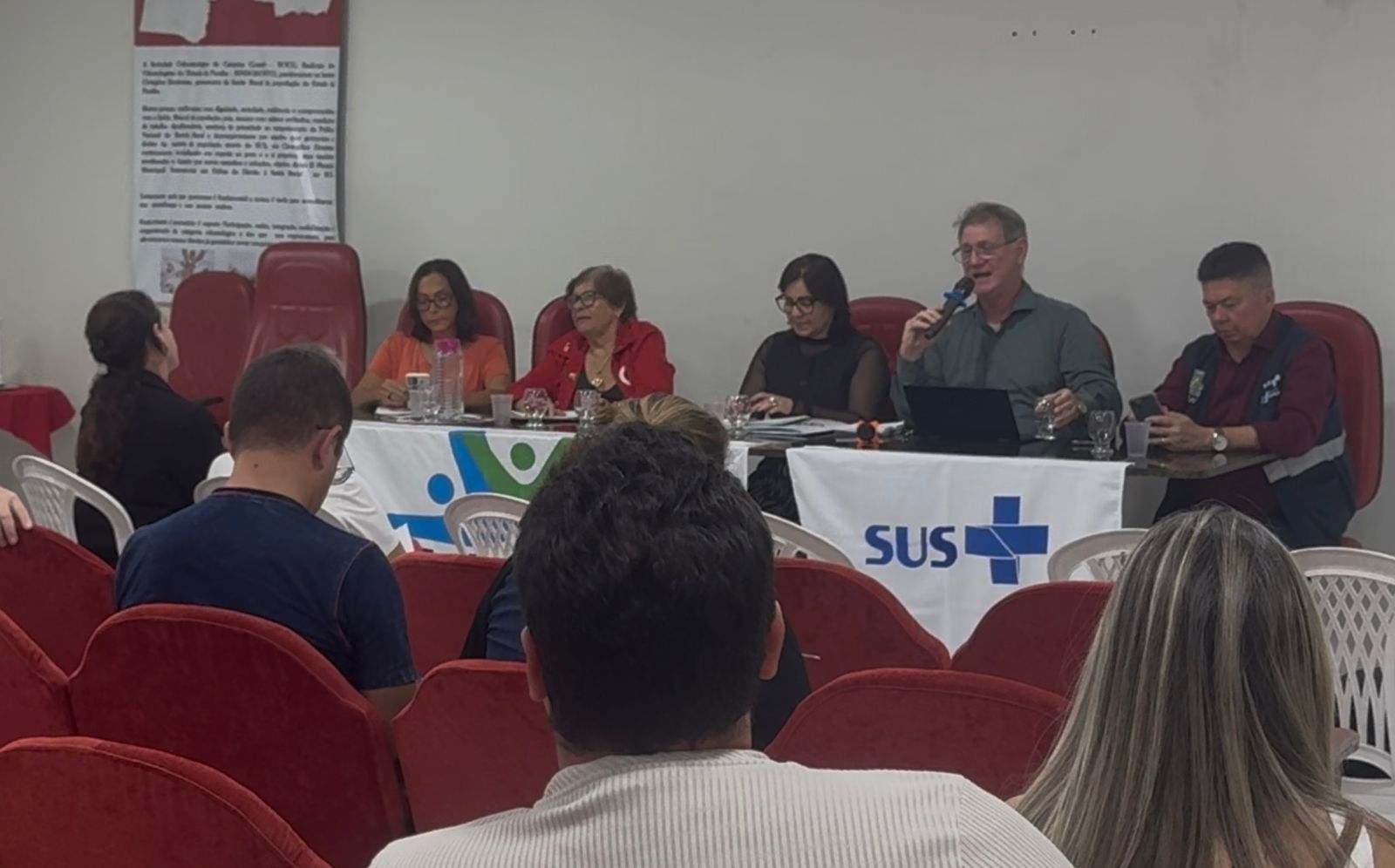 Debate sobre saúde bucal reúne profissionais e gestores da odontologia em Campina Grande Debate sobre saúde bucal reúne profissionais e gestores da odontologia em Campina Grande