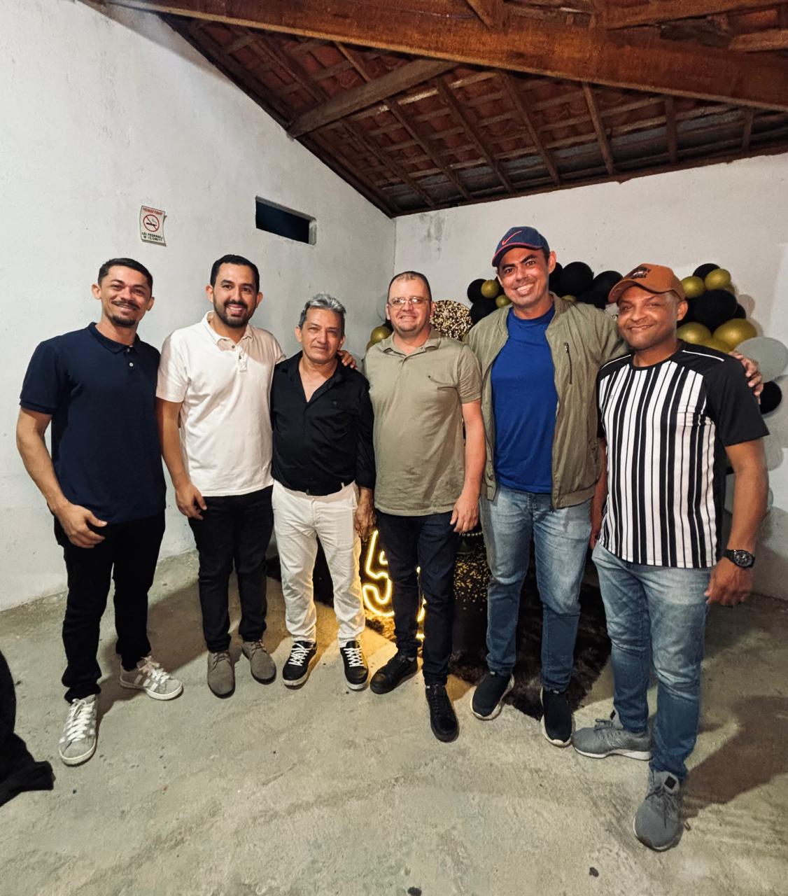 Lideranças políticas de Itatuba declaram apoio à pré-candidatura de Felipe Coutinho Lideranças políticas de Itatuba declaram apoio à pré-candidatura de Felipe Coutinho