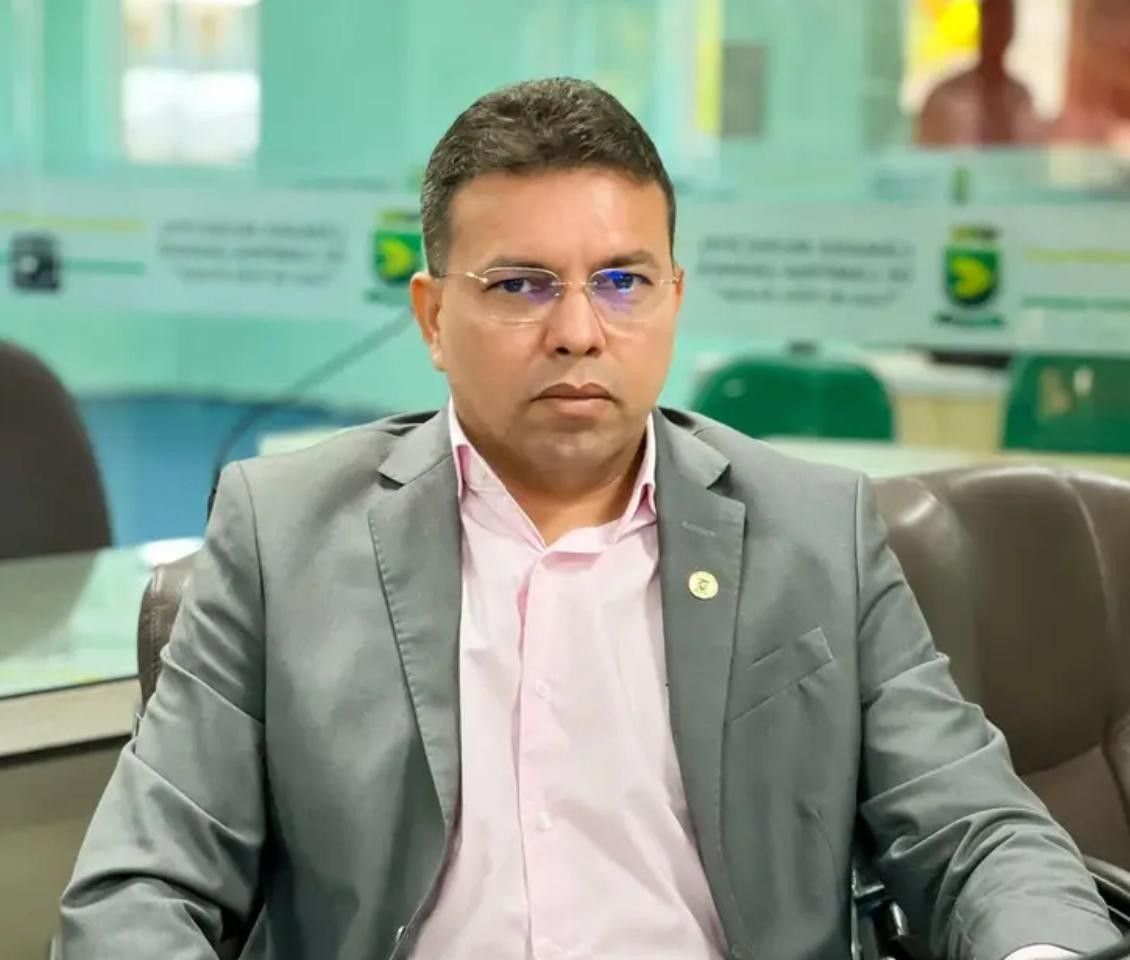 Vereador Márcio da Eletropolo solicita ação de combate à dengue com carro fumacê para diversos bairros de CG