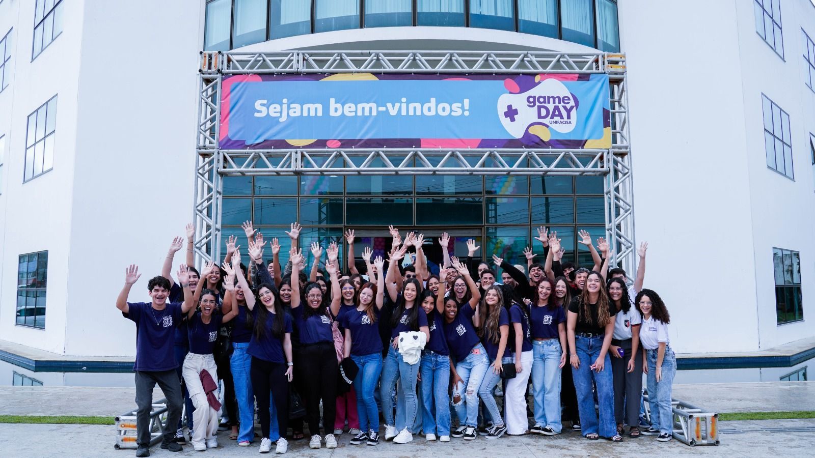 Game Day da Unifacisa reúne 3,5 mil estudantes em feira de profissões em Campina Grande