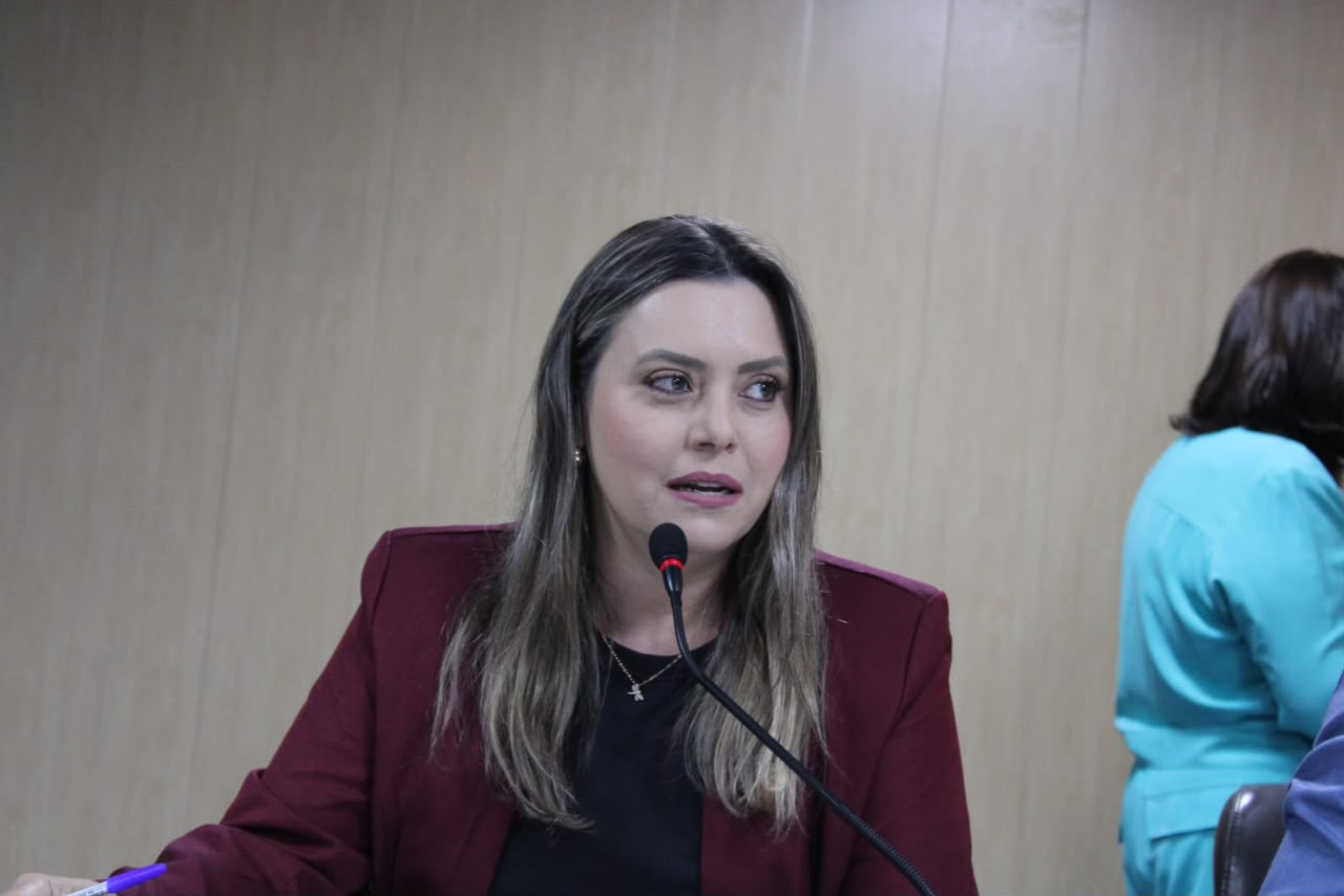Waléria Assunção garante inclusão de entidades de proteção animal na LDO de 2027