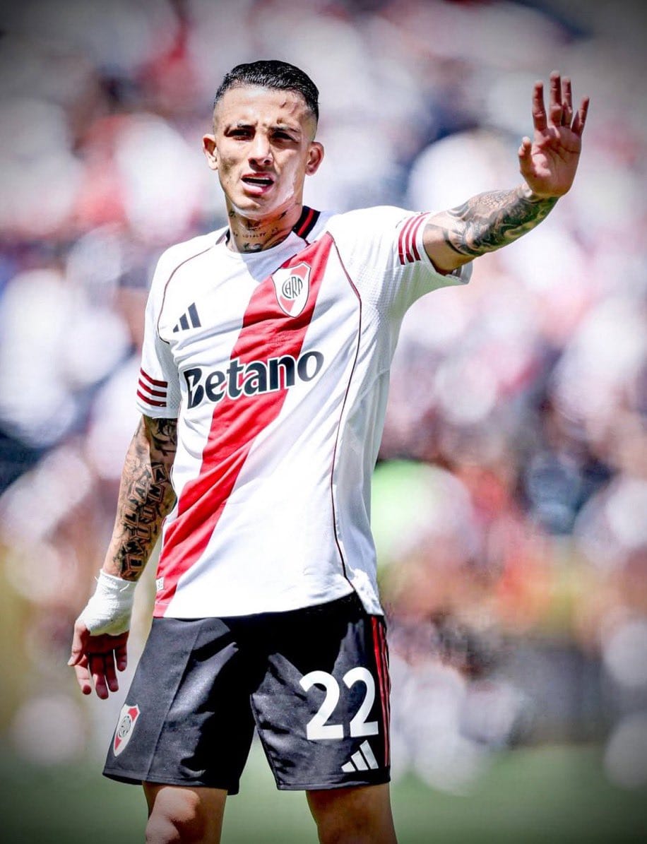Vasco busca a contratação do volante colombiano Kevin Castaño, após impasse envolvendo Sosa