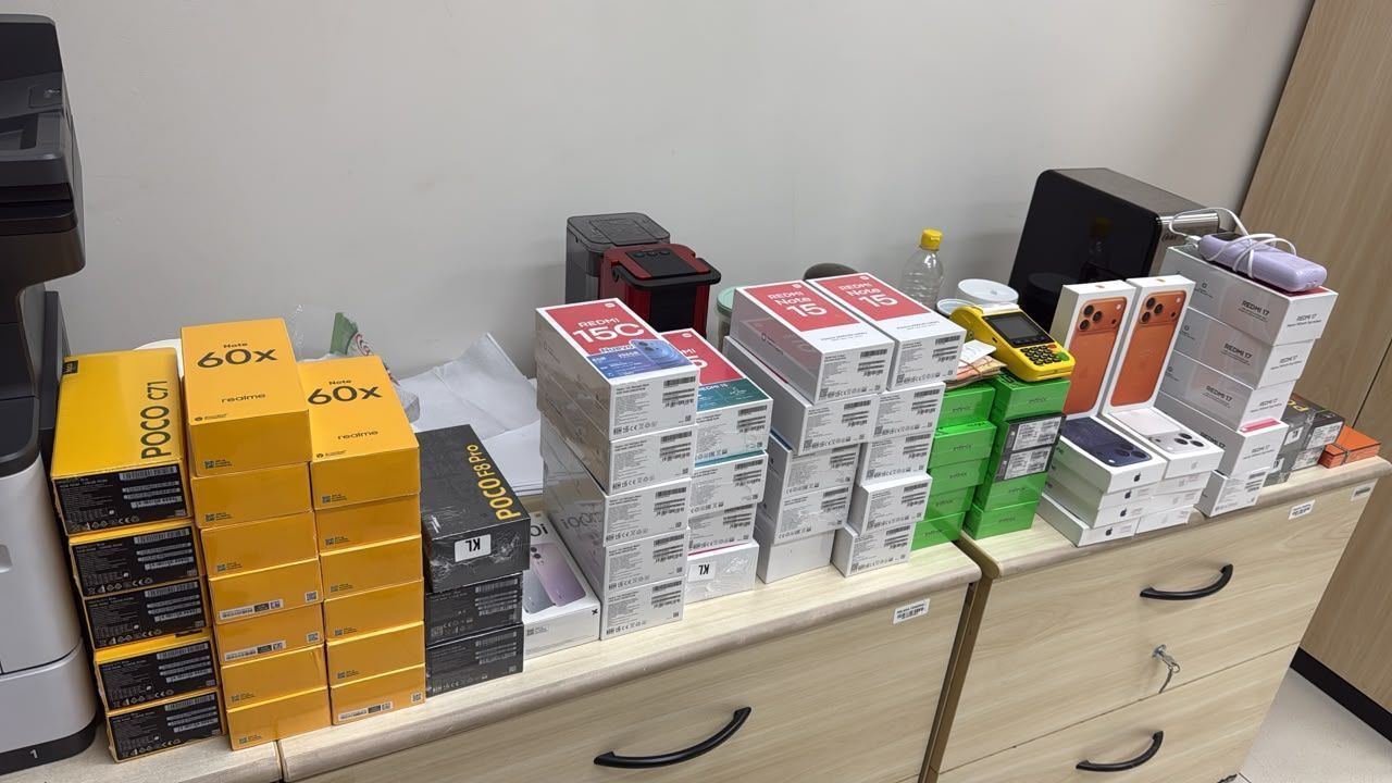 PF prende homem com celulares, perfumes e relógios irregulares em Campina Grande PF prende homem com celulares, perfumes e relógios irregulares em Campina Grande