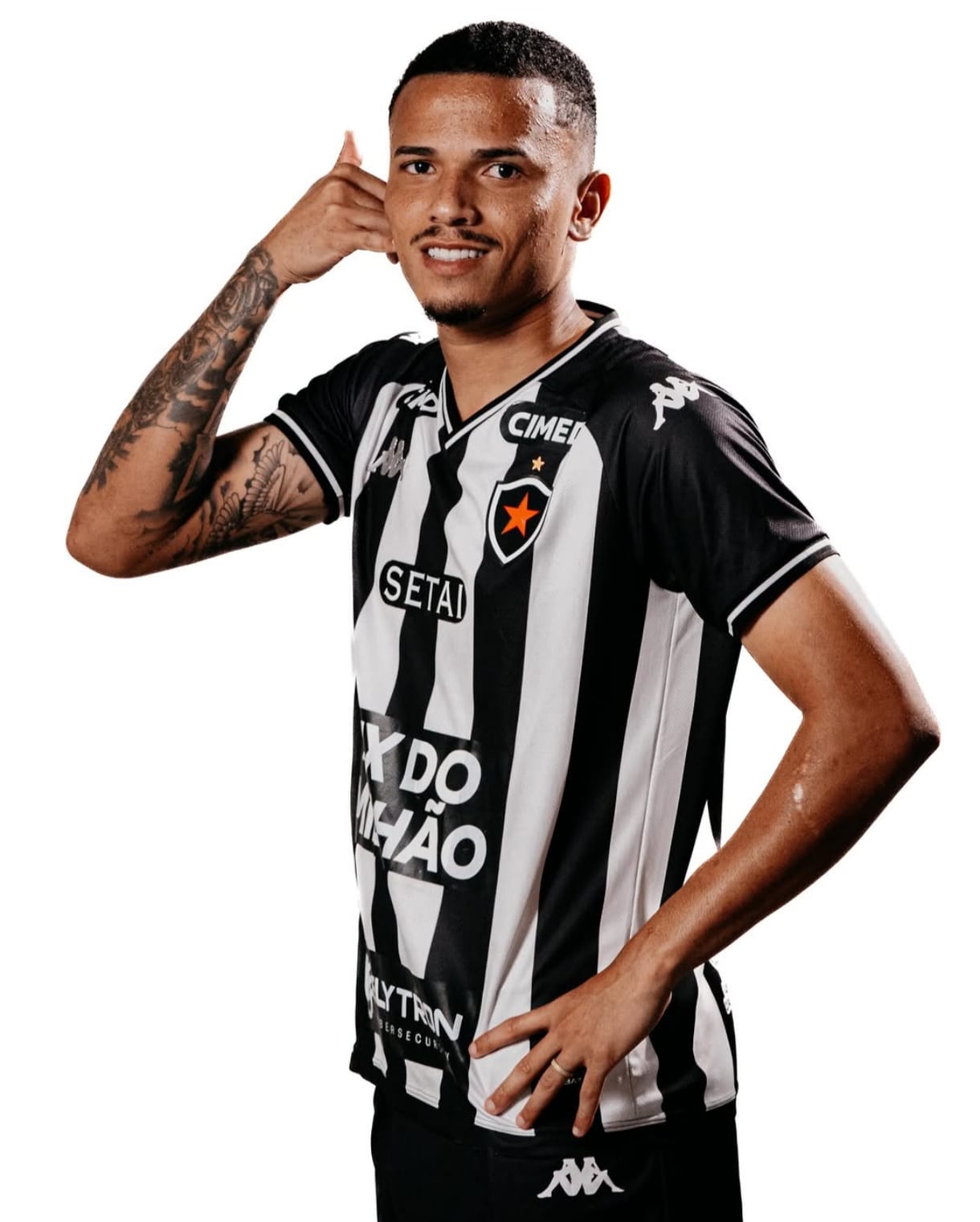 Botafogo-PB anuncia saída do meia Romarinho em comum acordo
