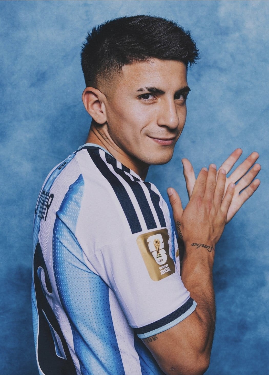 River Plate vence disputa com o Flamengo e acerta contratação de Thiago Almada River Plate vence disputa com o Flamengo e acerta contratação de Thiago Almada
