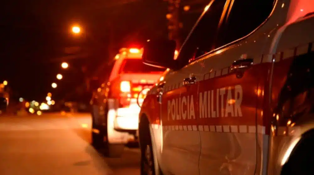 Agora: ação criminosa termina com veículo roubado no bairro da Prata, em Campina Grande Agora: ação criminosa termina com veículo roubado no bairro da Prata, em Campina Grande