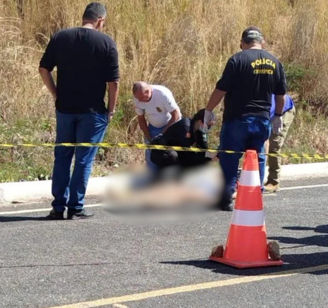 Jovem é encontrada morta dentro de saco plástico com sinais de tortura no Sertão da Paraíba Jovem é encontrada morta dentro de saco plástico com sinais de tortura no Sertão da Paraíba