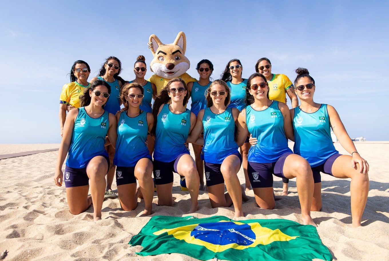 Com cinco atletas e uma treinadora paraibana, Seleção Universitária Brasileira Feminina de Handebol de Praia conquista o bicampeonato mundial nos Jogos Universitários. Com cinco atletas e uma treinadora paraibana, Seleção Universitária Brasileira Feminina de Handebol de Praia conquista o bicampeonato mundial nos Jogos Universitários.