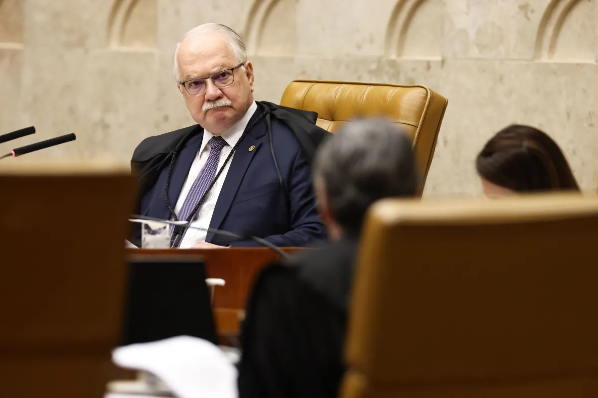 Caso Banco Master completa um mês sem avanços no STF e amplia tensão entre ministros